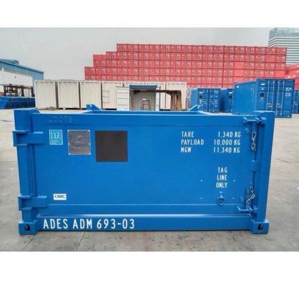 Offshore basket with opening side door